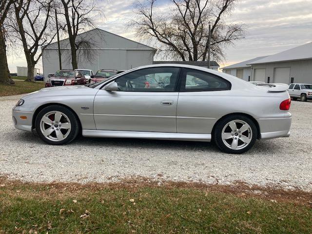 Used 2005 Pontiac GTO image 2