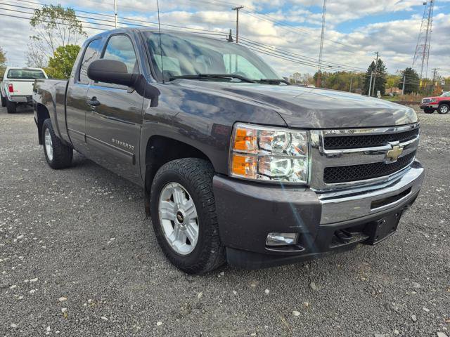 Used 2011 Chevrolet Silverado 1500 LT w/ All-Star Edition image 3