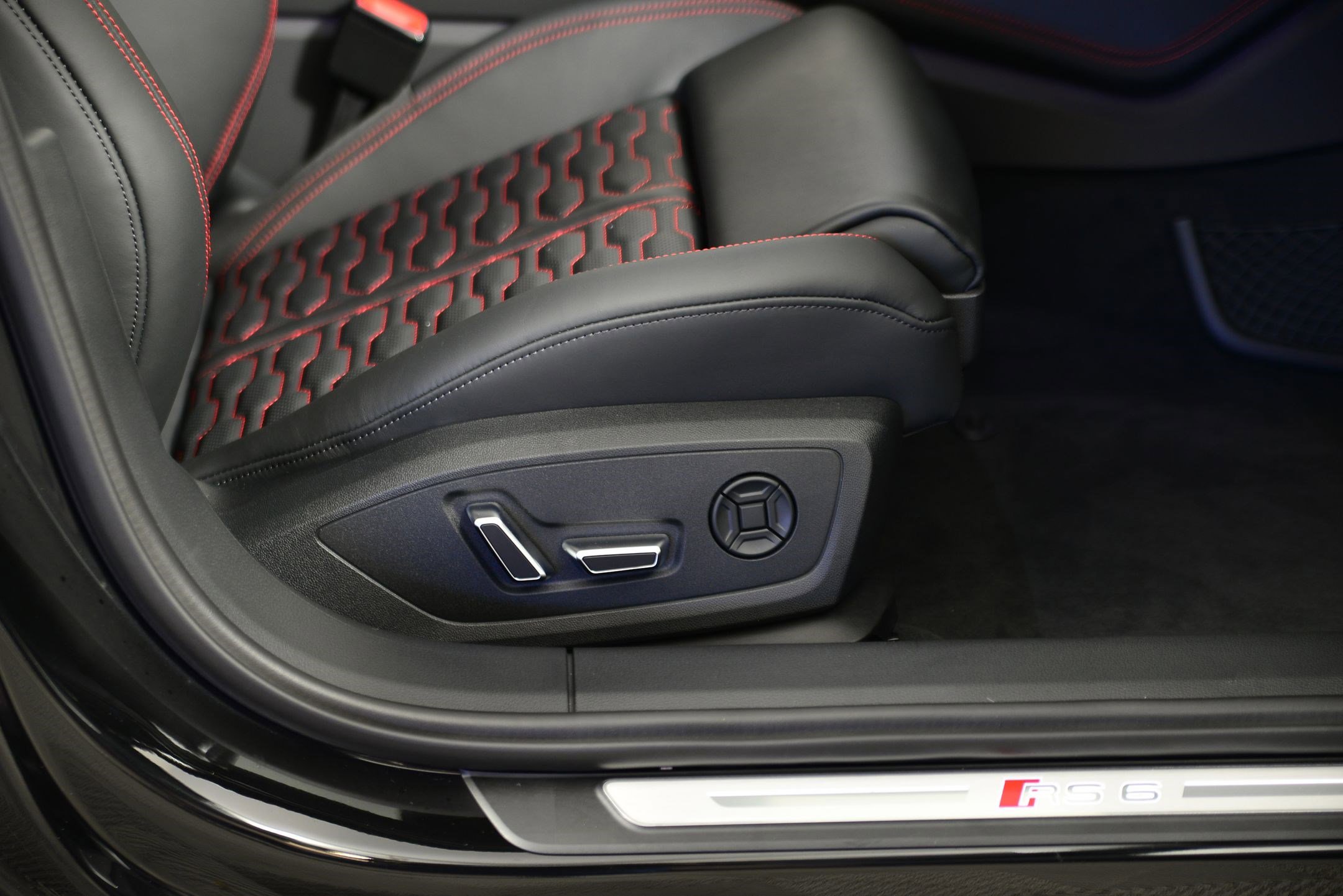 New 2026 Audi RS 6 performance image 10