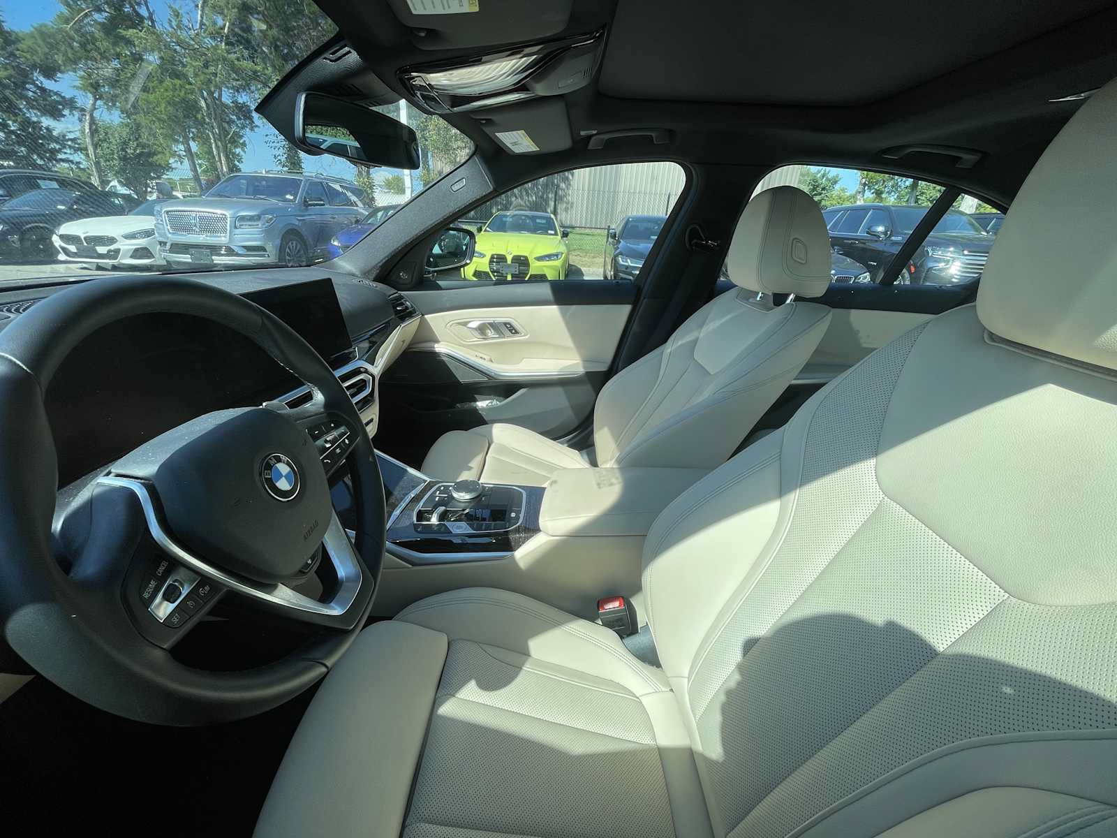 Used 2023 BMW 330i Sedan w/ Premium Package RWD image 8