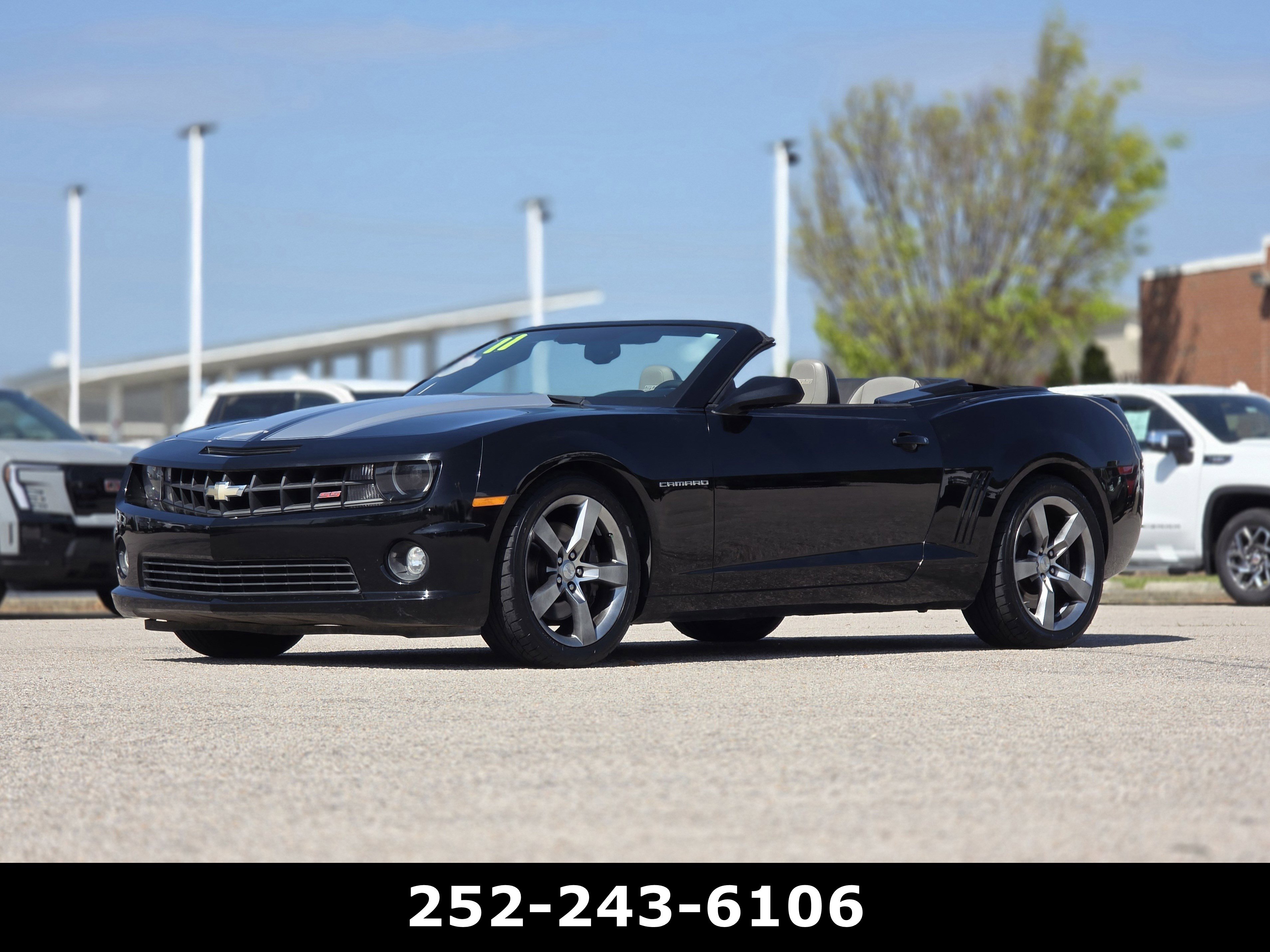 Used 2011 Chevrolet Camaro SS w/ RS Package image 3