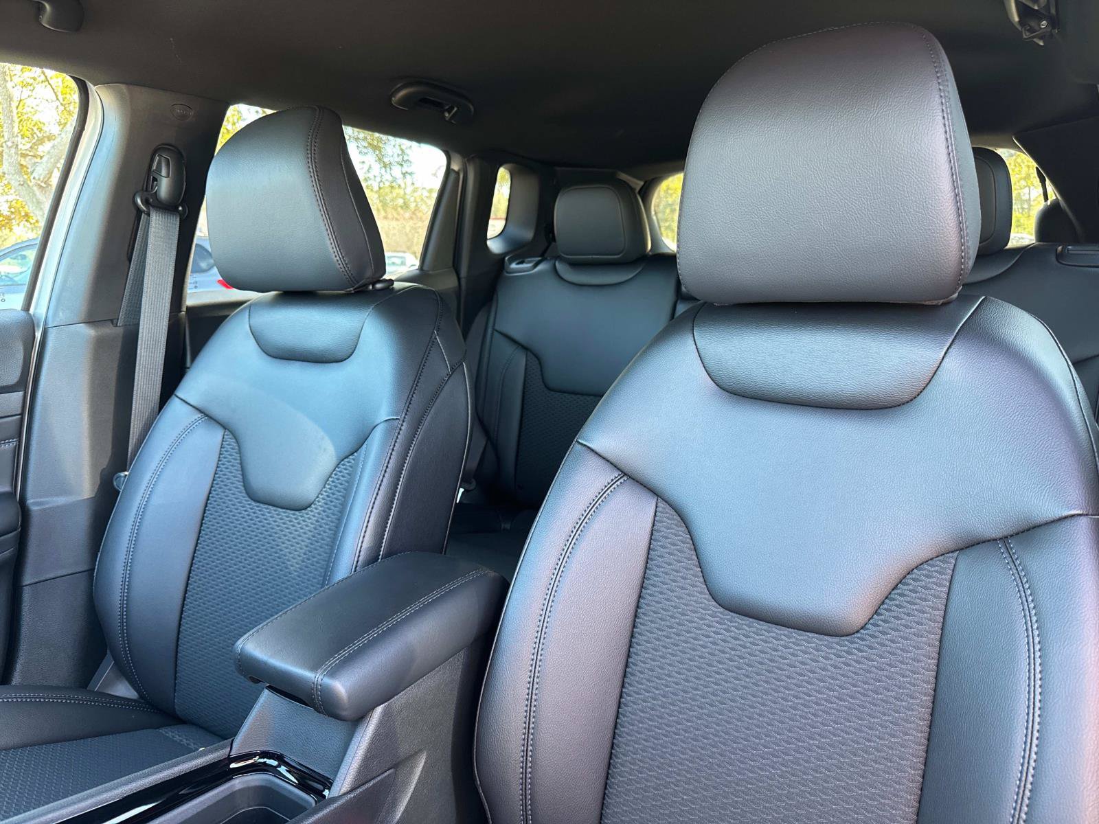 New 2026 Jeep Compass Latitude AWD/4WD image 20