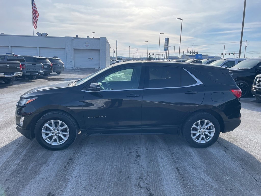 Used 2019 Chevrolet Equinox LT w/ Driver Convenience Package image 2