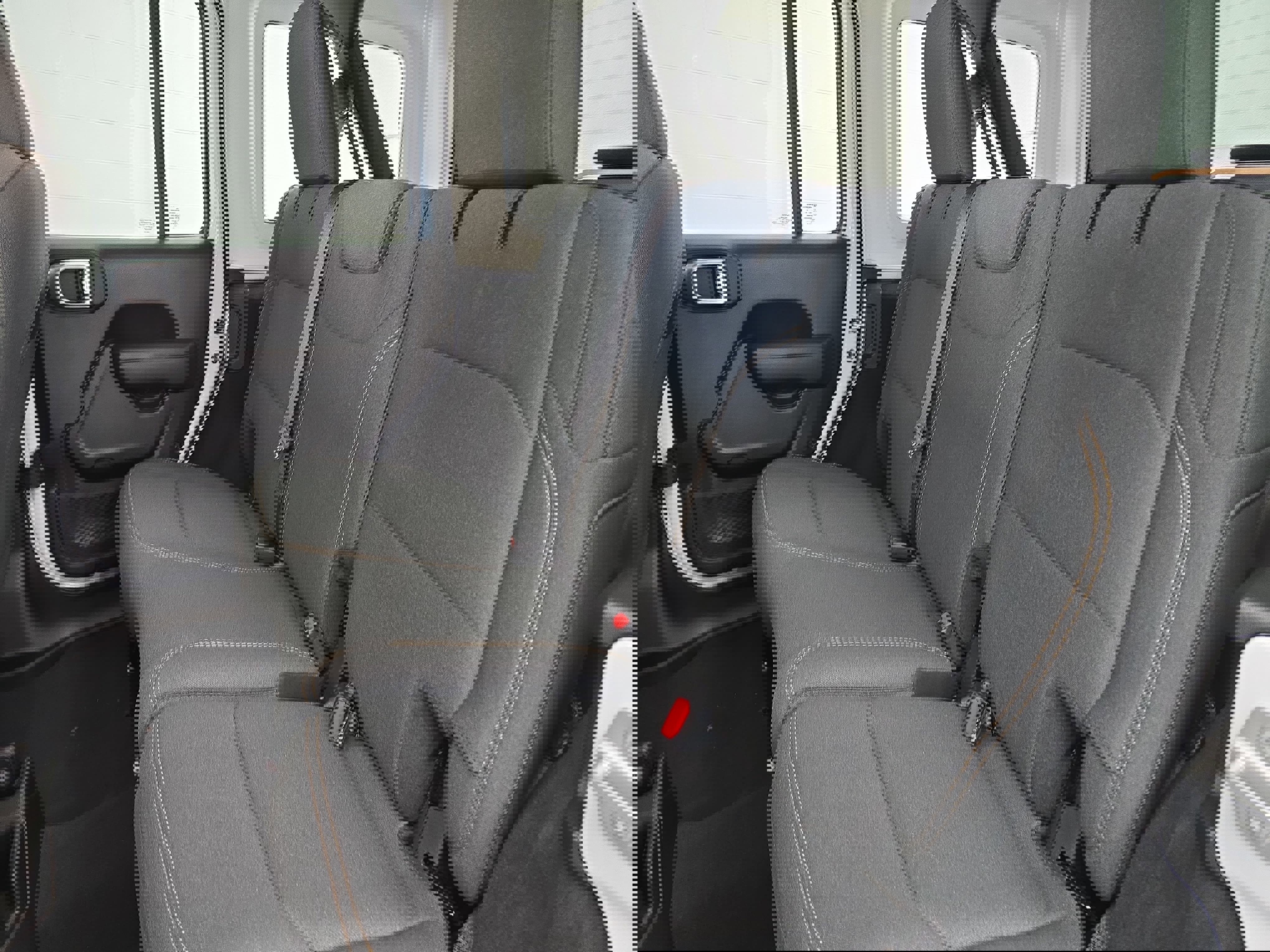 Used 2024 Jeep Wrangler Sport S image 13