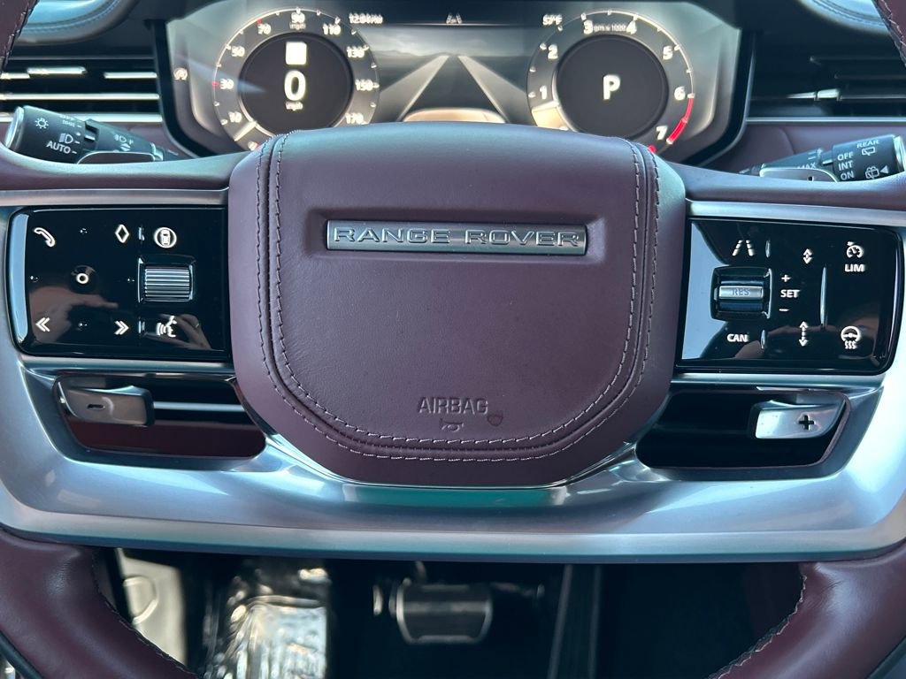 Used 2024 Land Rover Range Rover SE image 10
