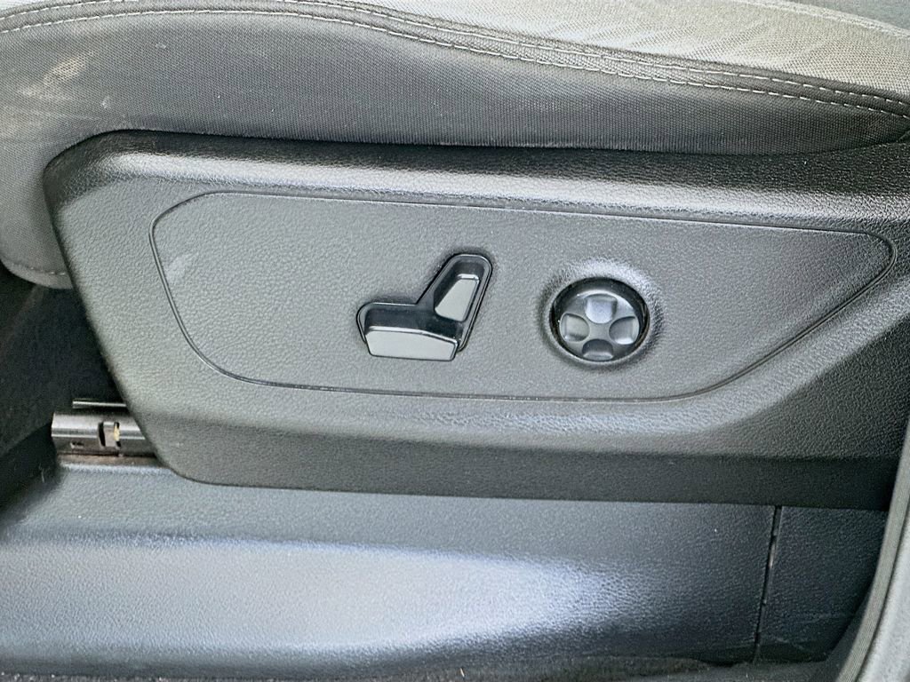 Used 2019 RAM 1500 Big Horn image 22