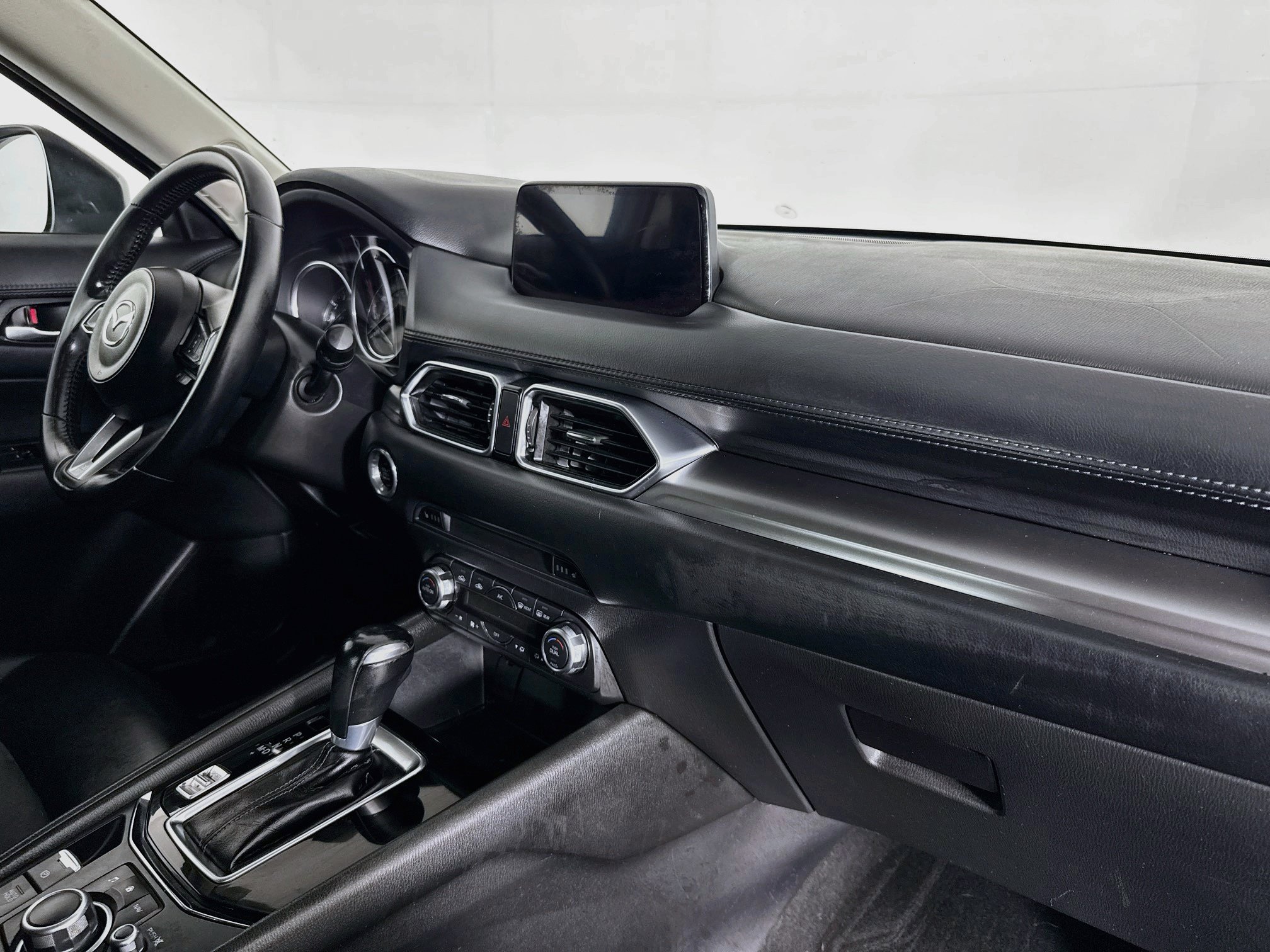 Used 2018 MAZDA CX-5 Touring FWD image 28