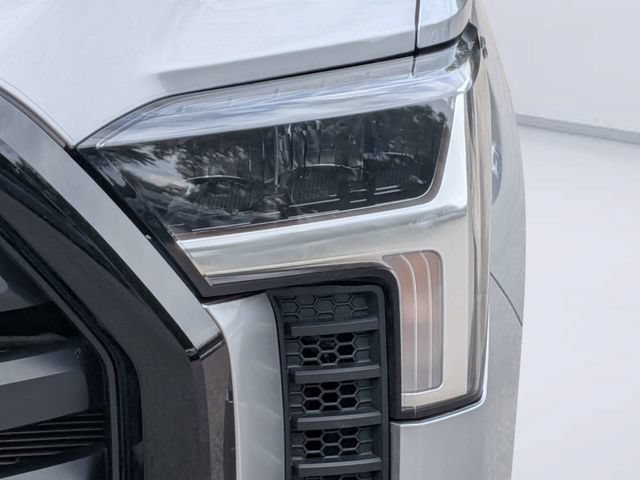 Used 2024 Toyota Tundra SR AWD/4WD image 9