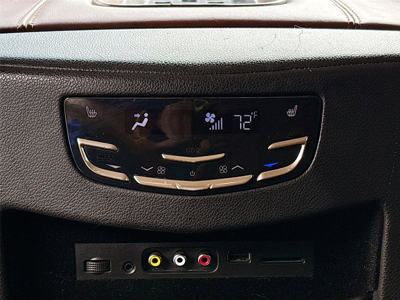 Used 2016 Cadillac Escalade Luxury RWD image 28