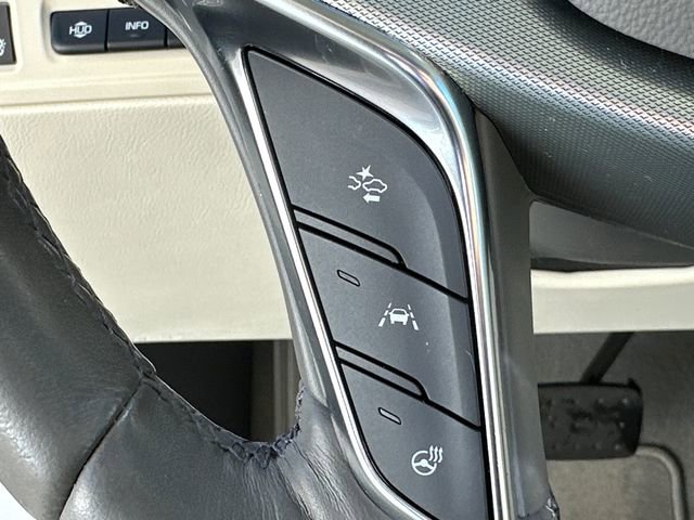 Used 2022 Cadillac XT5 Premium Luxury image 30