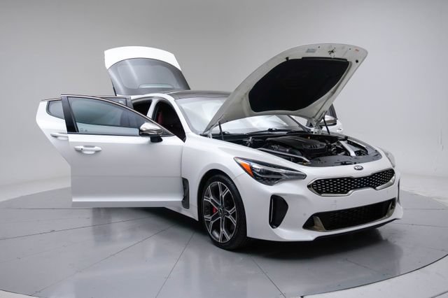 Used 2020 Kia Stinger GT1 RWD image 15