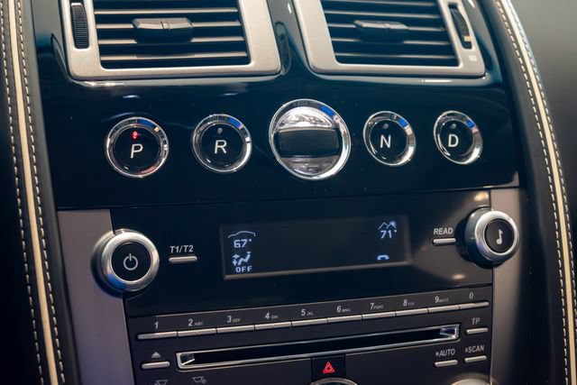 Used 2012 Aston Martin Virage Coupe RWD image 20