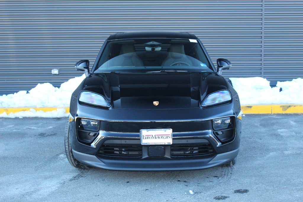 New 2026 Porsche Macan 4 Electric AWD/4WD image 11
