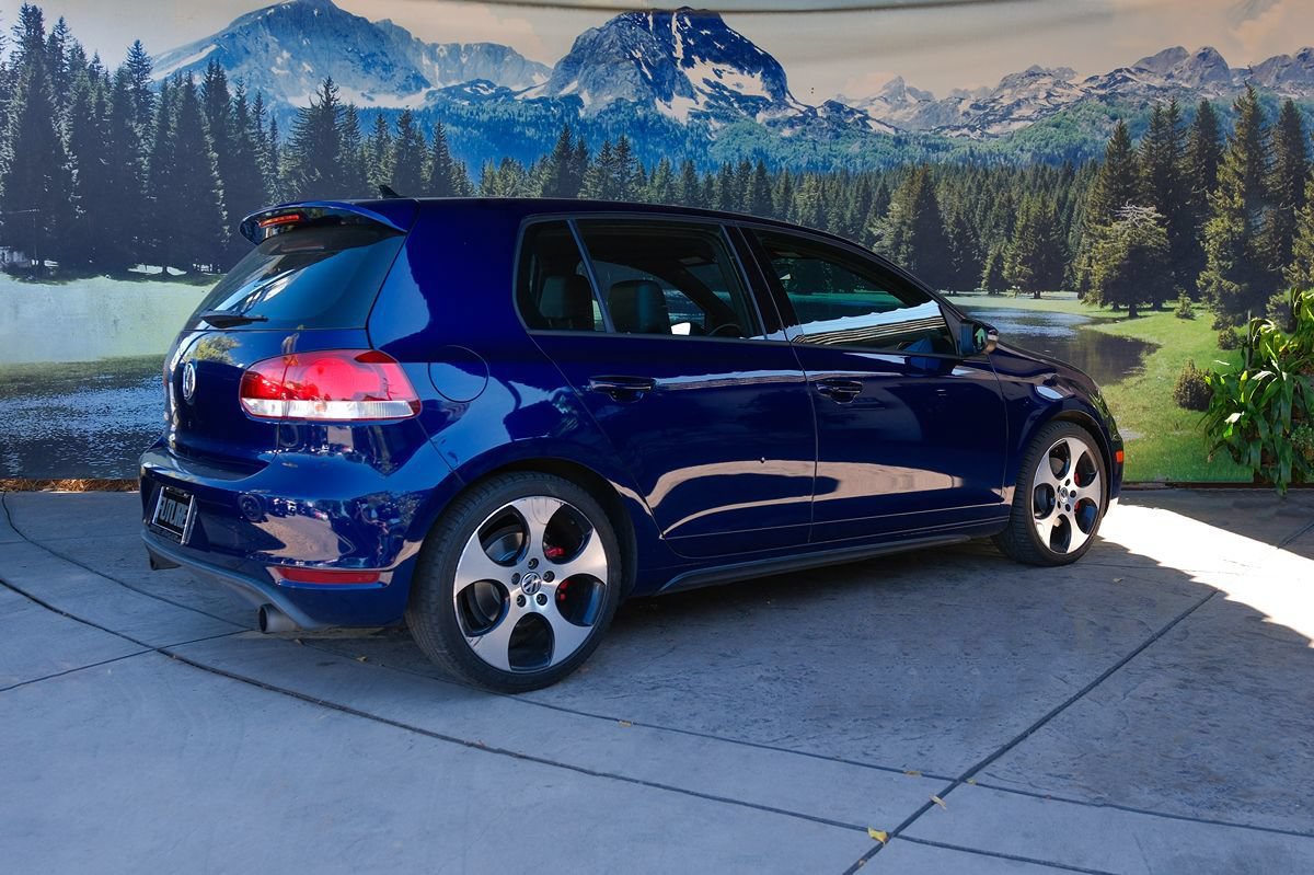 Used 2011 Volkswagen GTI 4-Door FWD image 5
