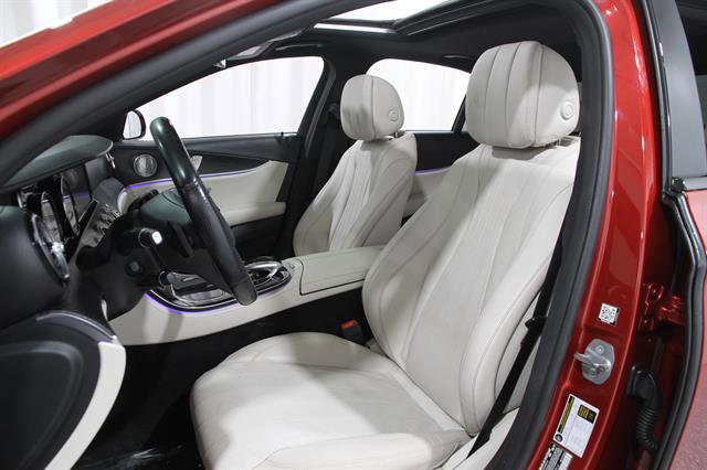 Used 2017 Mercedes-Benz E 300 4MATIC image 5