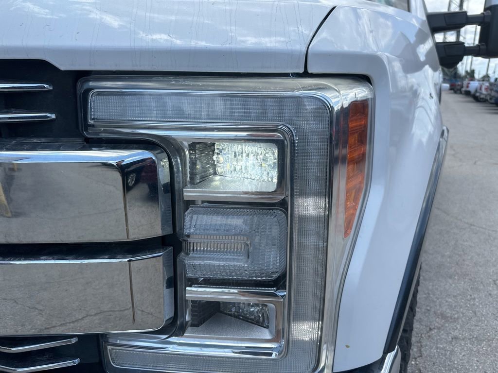 Used 2019 Ford F250 Lariat w/ Lariat Ultimate Package AWD/4WD image 16