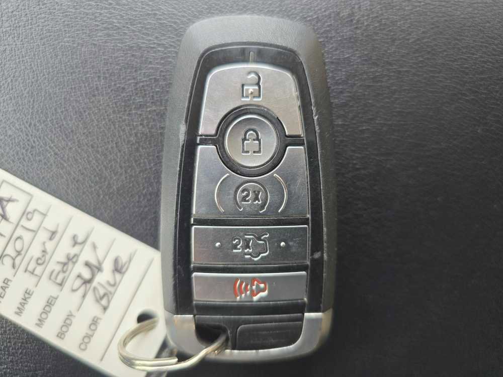 Used 2019 Ford Edge SEL w/ Equipment Group 201A image 21