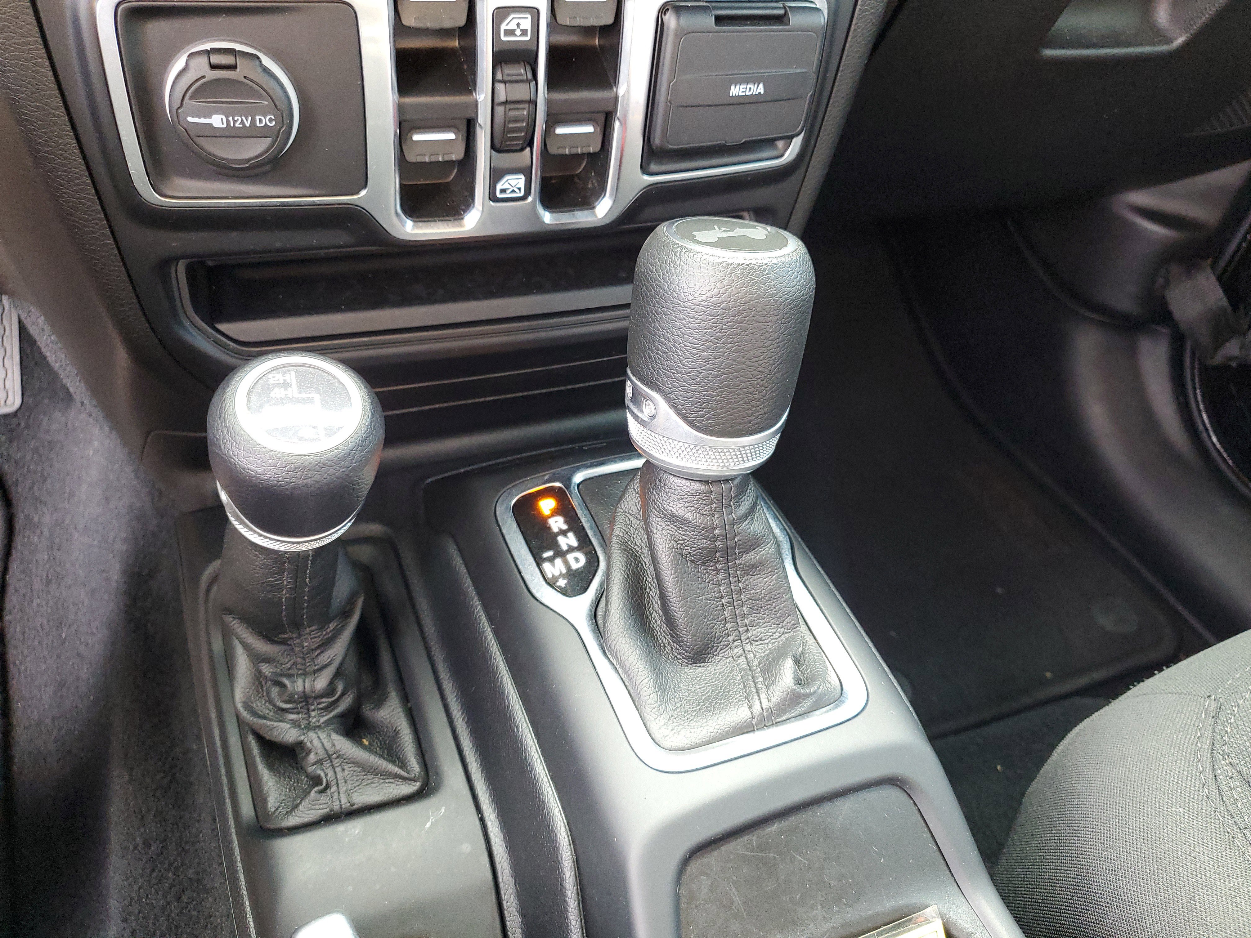 Used 2022 Jeep Wrangler Unlimited Sport image 22