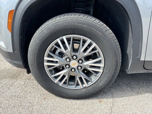 Used 2026 Chevrolet Traverse LT w/ Driver Confidence Package FWD image 10