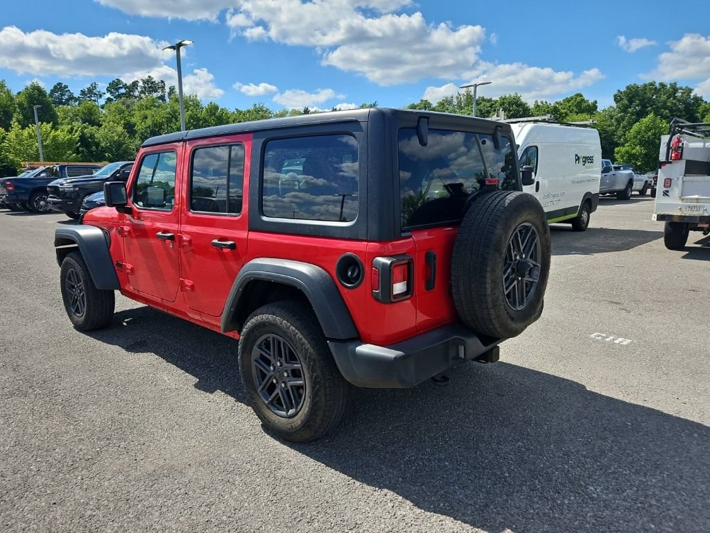 Used 2024 Jeep Wrangler Unlimited Sport AWD/4WD image 5