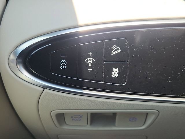 Used 2025 Genesis GV70 2.5T AWD/4WD image 18