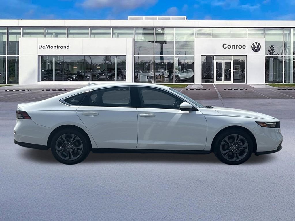 Used 2023 Honda Accord EX image 4