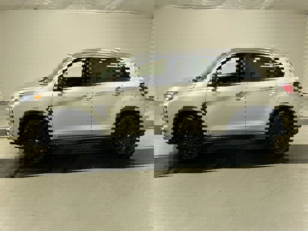 New 2025 Mitsubishi Outlander Sport LE image 5