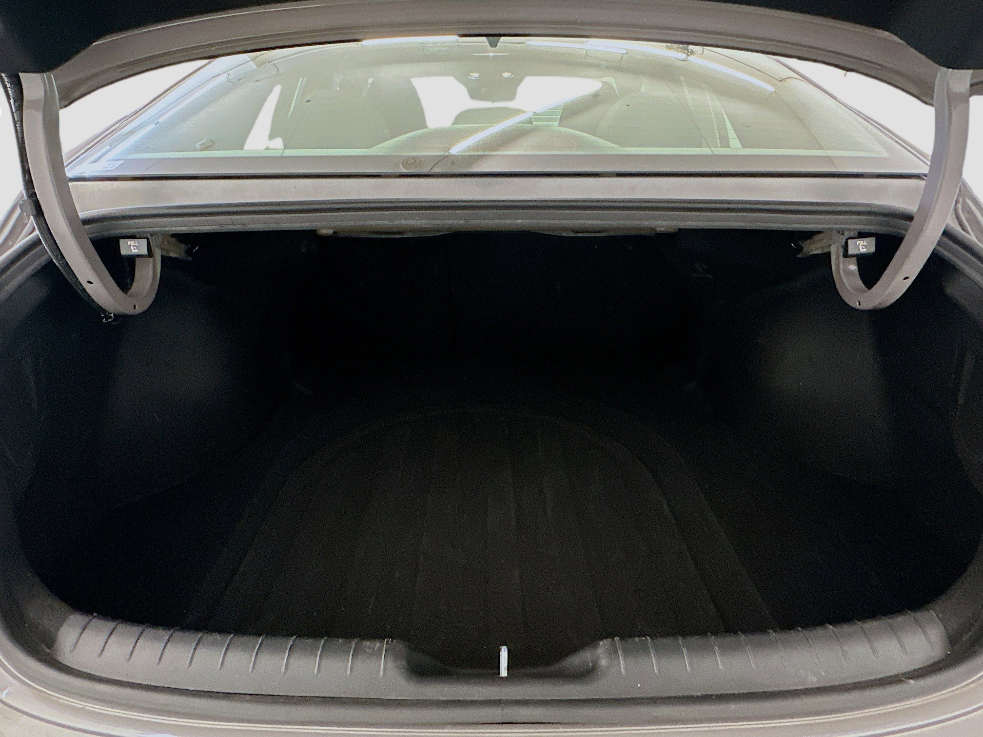 Used 2025 Hyundai Elantra SEL FWD image 31