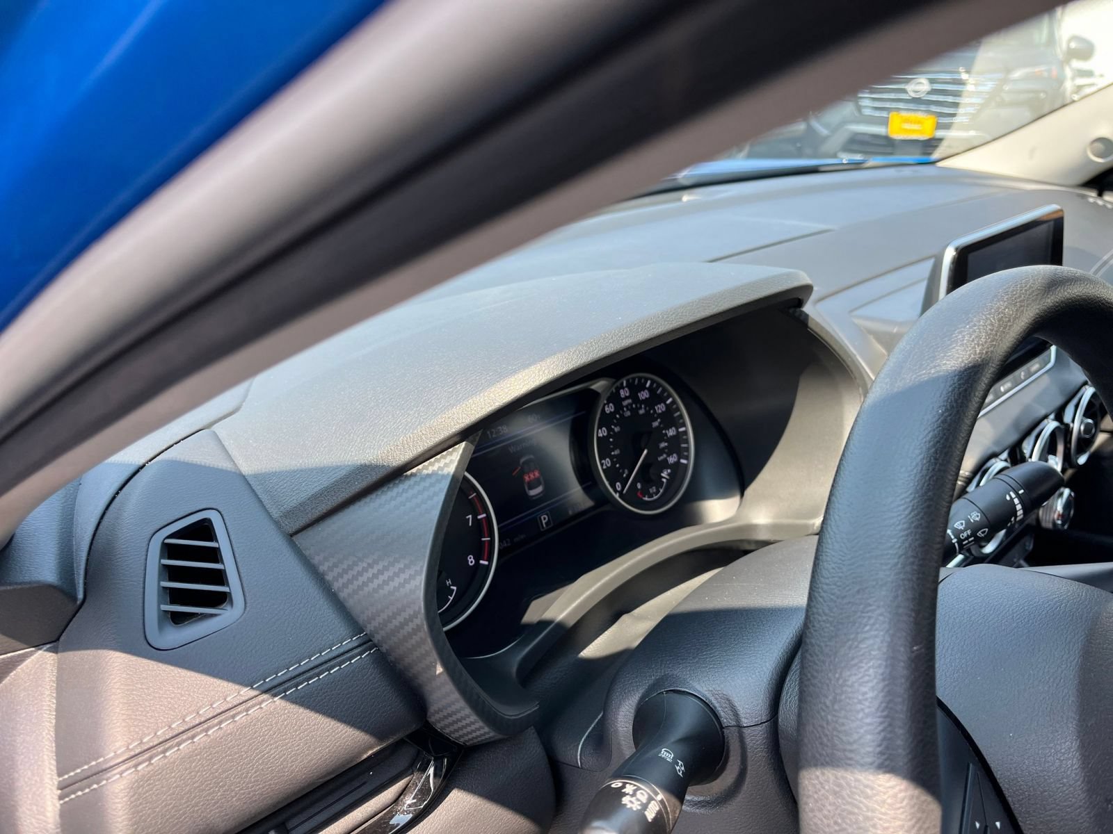 Used 2025 Nissan Sentra SV FWD image 28