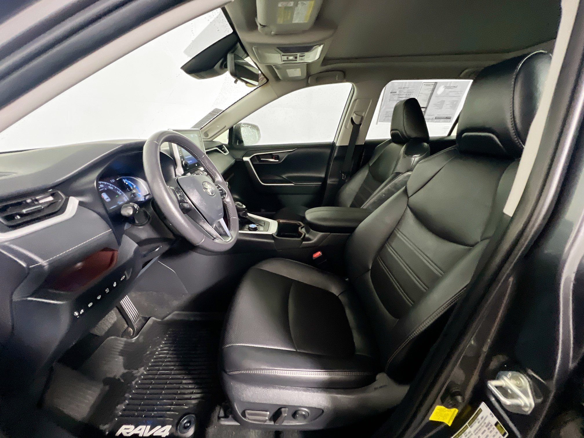 Used 2022 Toyota RAV4 Limited AWD/4WD image 14