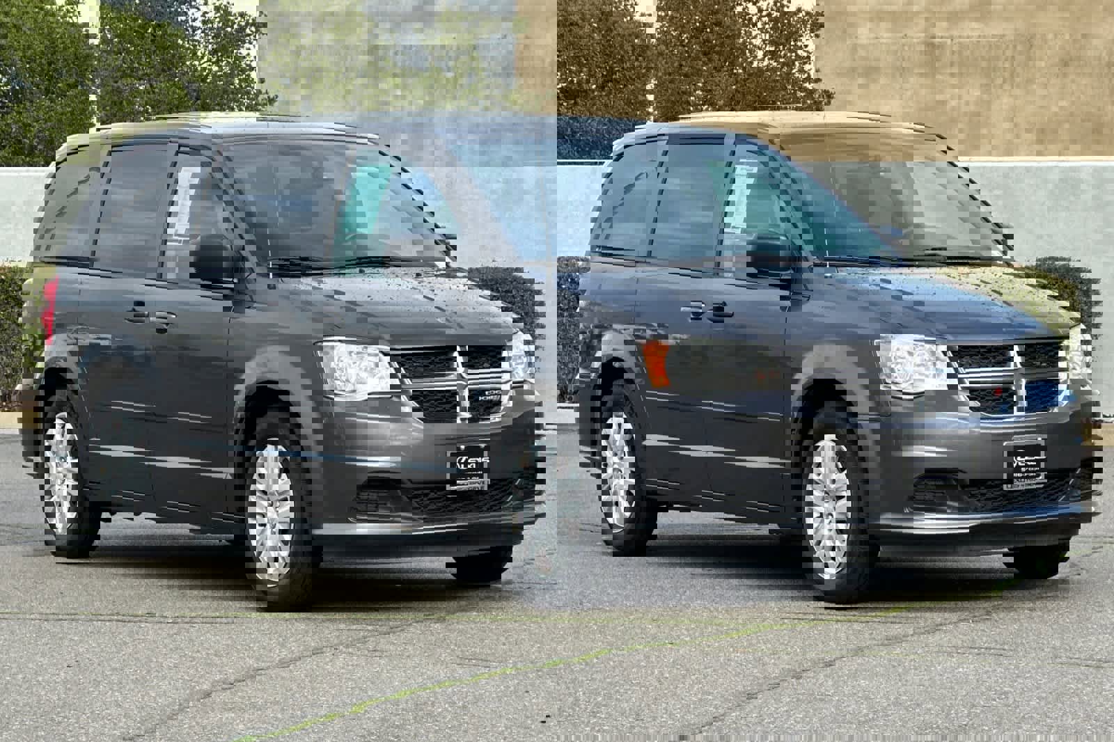 Used 2017 Dodge Grand Caravan SE w/ Power Window Group image 5