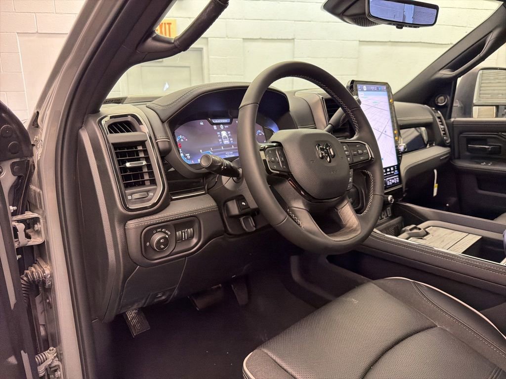 New 2026 RAM 2500 Limited AWD/4WD image 22