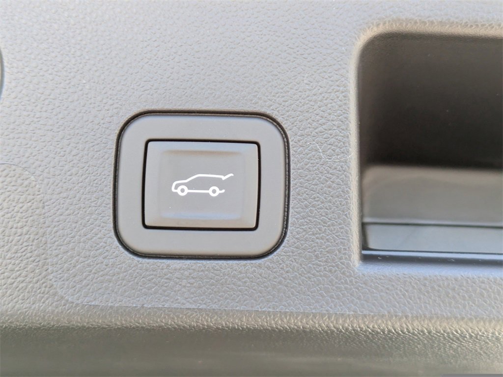 New 2026 Chevrolet Equinox LT w/ Convenience Package II image 13