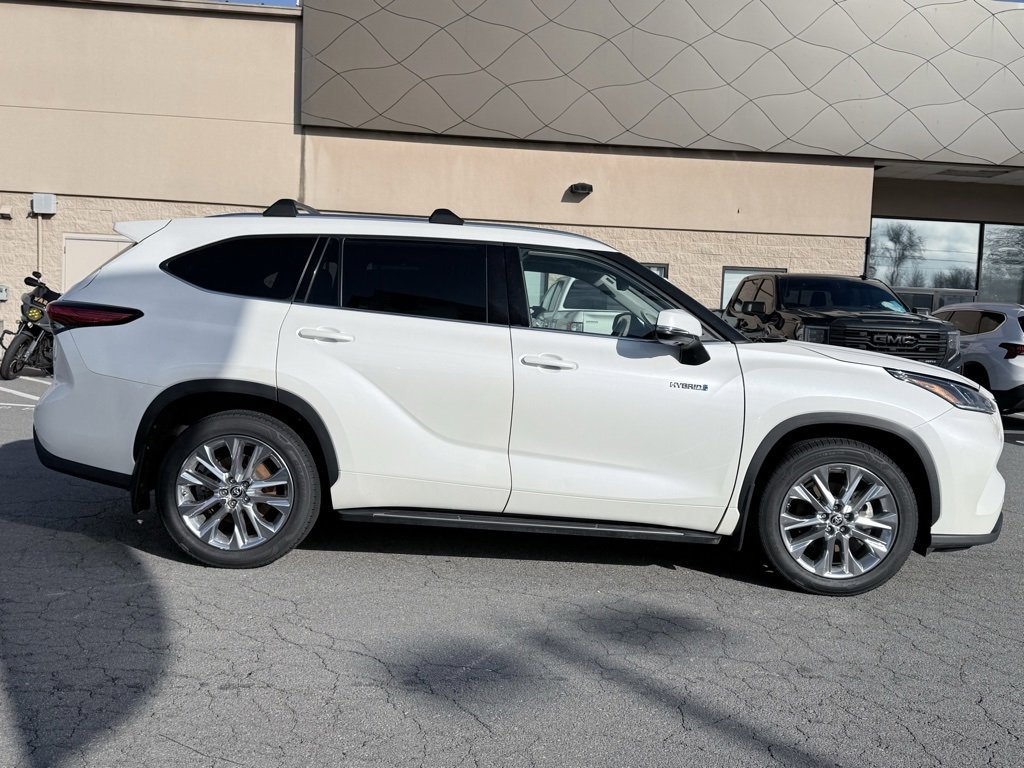 Used 2021 Toyota Highlander Limited image 9