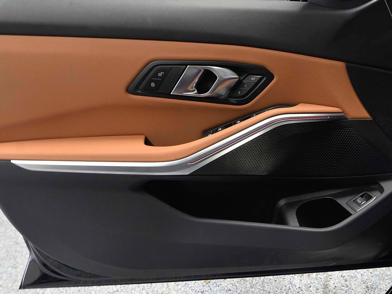 Certified 2024 BMW 330i Sedan w/ Convenience Package image 6