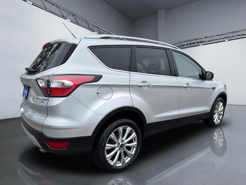 Used 2017 Ford Escape Titanium image 7