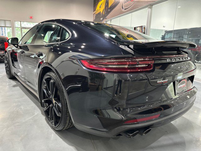 Used 2018 Porsche Panamera 4 AWD/4WD image 21