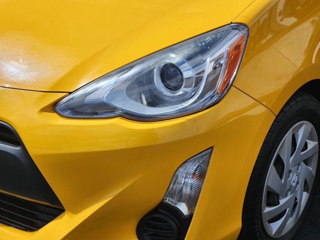 Used 2015 Toyota Prius C One FWD image 12