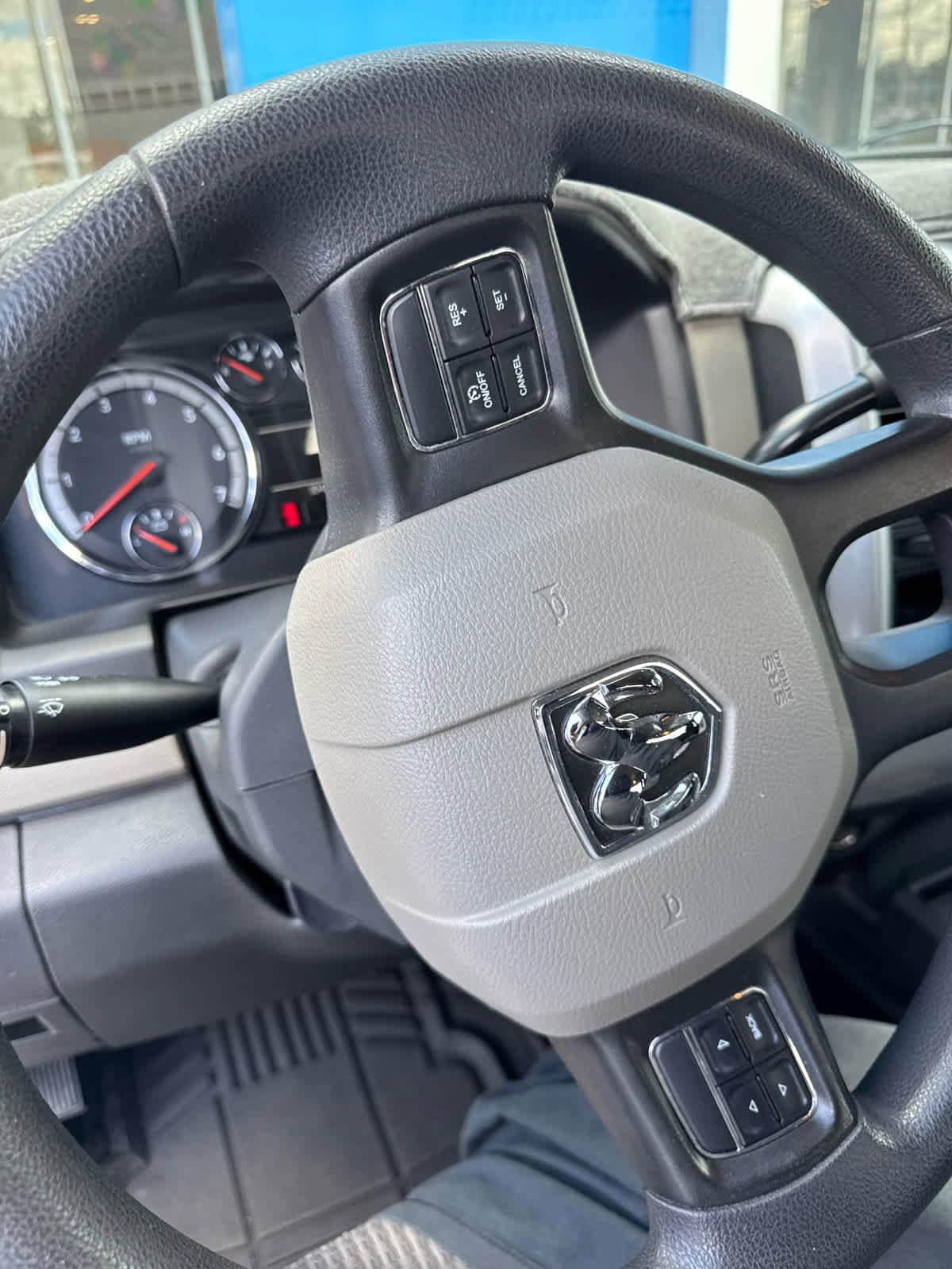 Used 2012 RAM 1500 Classic SLT RWD image 12