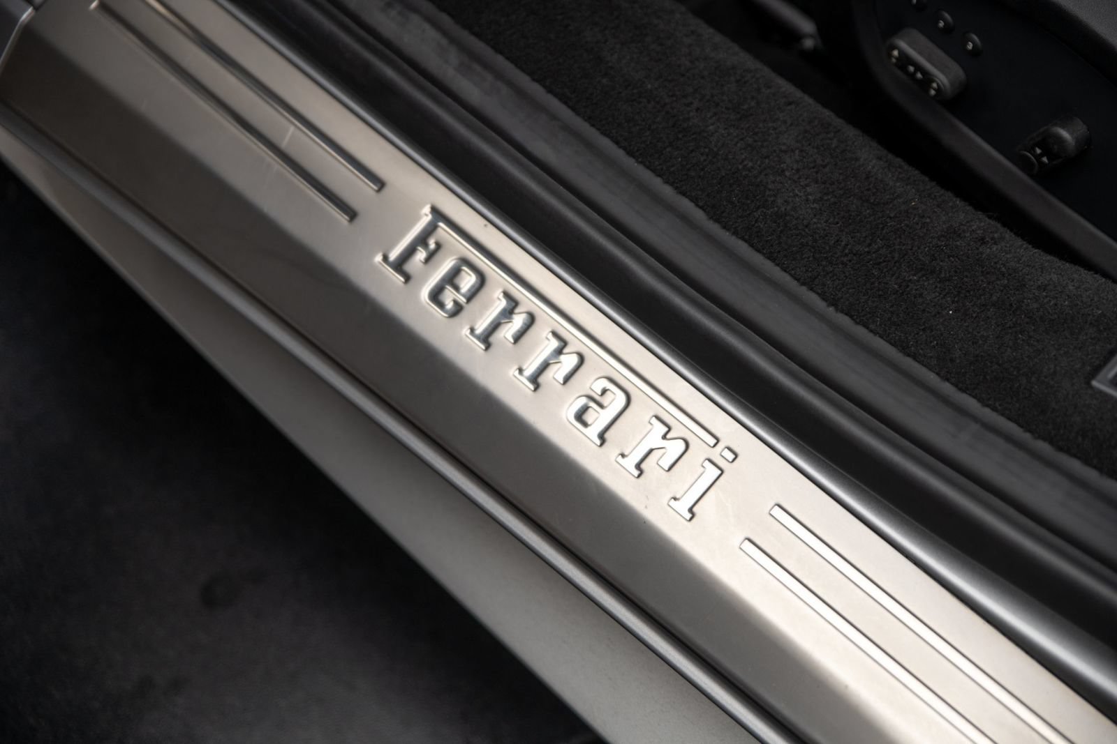 Used 2012 Ferrari 458 Spider RWD image 24