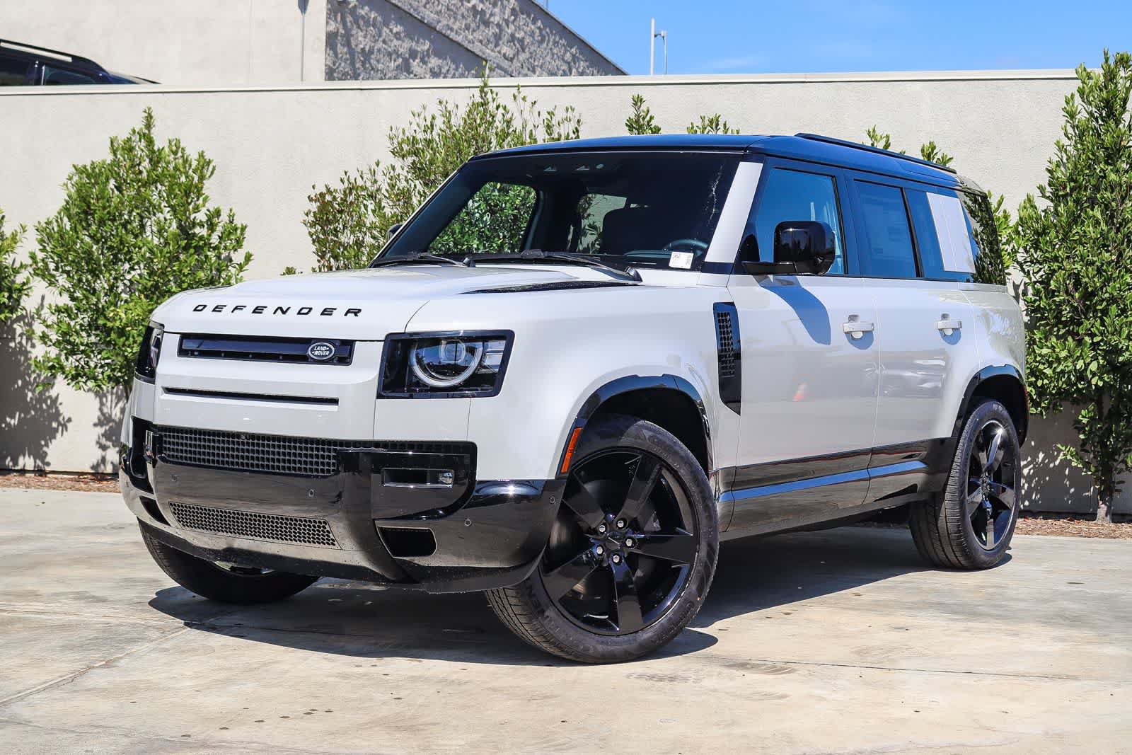 New 2026 Land Rover Defender 110 X-Dynamic SE