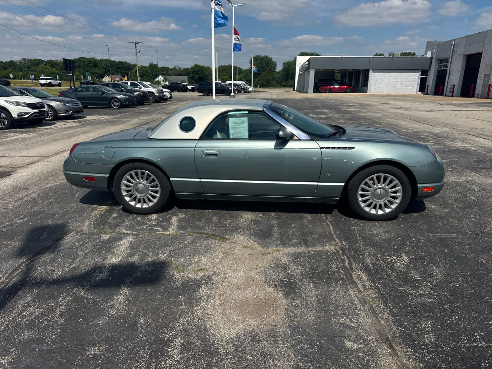 Used 2004 Ford Thunderbird Pacific Coast RWD image 7