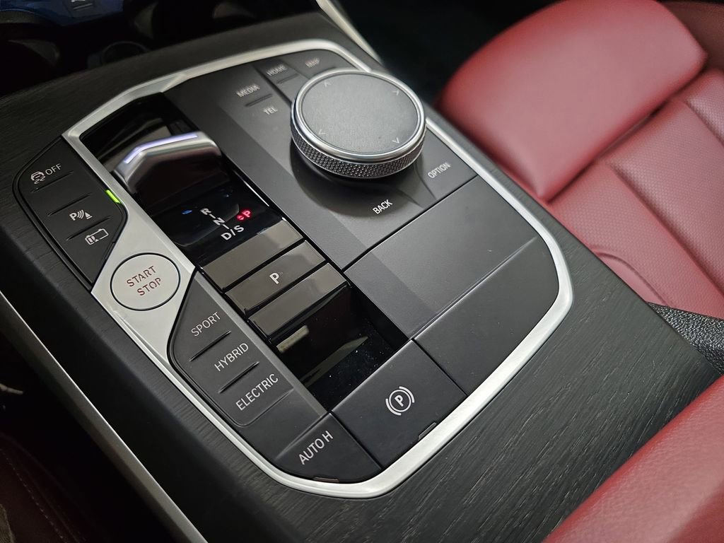 Certified 2023 BMW 330e xDrive w/ Driving Assistance Package image 25