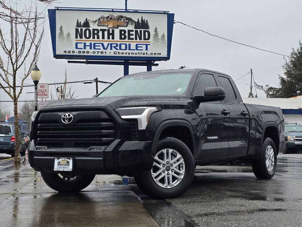Used 2022 Toyota Tundra SR5 w/ SR5 Premium Package image 1