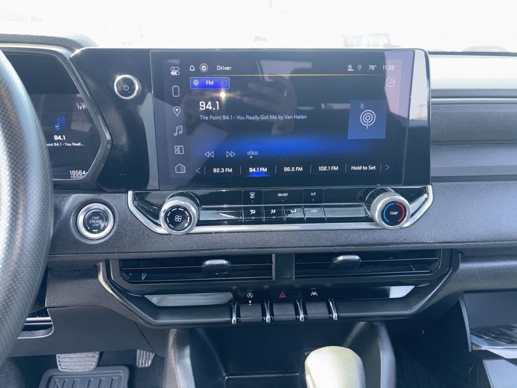 Used 2024 Chevrolet Colorado W/T image 13