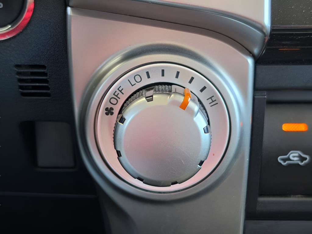 Used 2022 Toyota 4Runner SR5 Premium w/ Moonroof Package AWD/4WD image 21