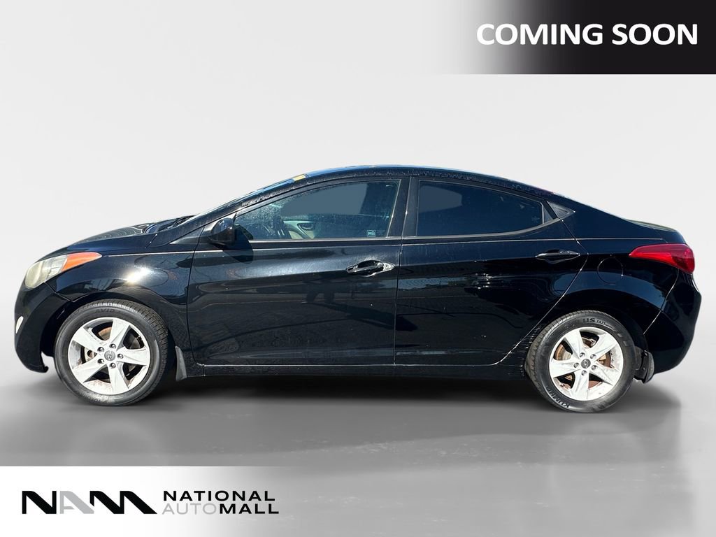 Used 2013 Hyundai Elantra GLS w/ Preferred Pkg image 2