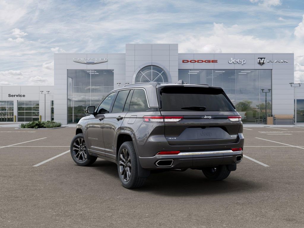 New 2025 Jeep Grand Cherokee Overland w/ Luxury Tech Group IV image 3