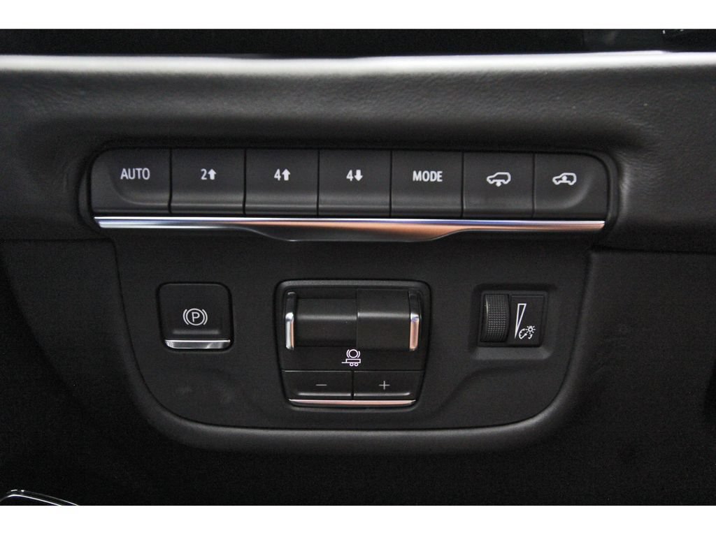 New 2026 Cadillac Escalade Platinum Sport AWD/4WD image 16