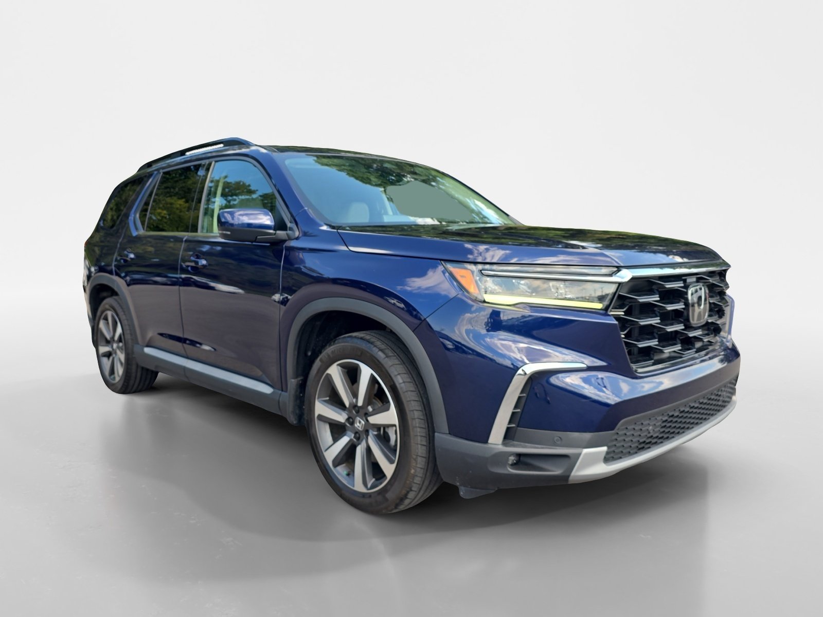 Used 2023 Honda Pilot Touring image 8